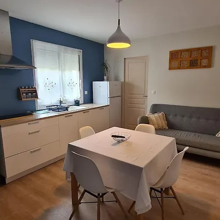 Dependance T3 Apartment Aumes